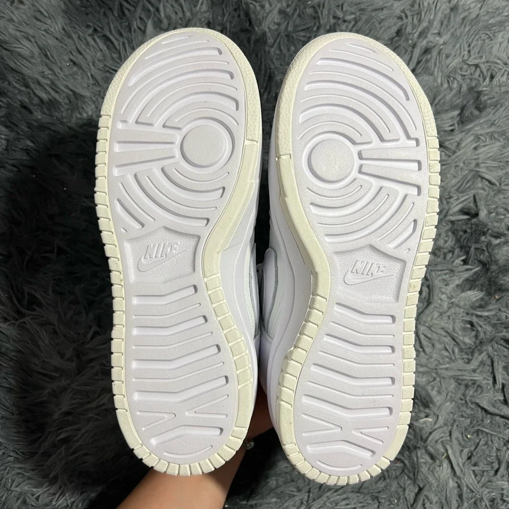 Women’s Dunks High - White - Picture 2 of 6